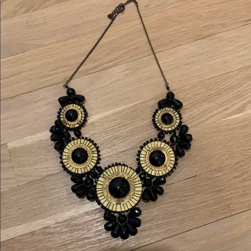 Statement necklace